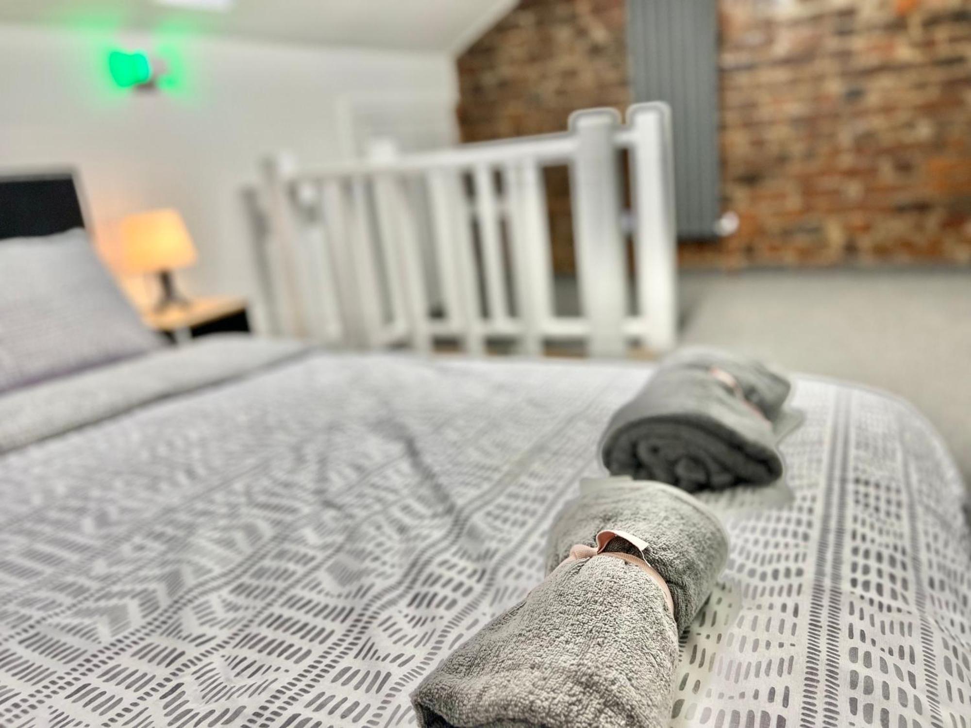 Lux 2 Bed Apartment Mancity Stadium, Coop Arena, Picadilly Manchester Buitenkant foto